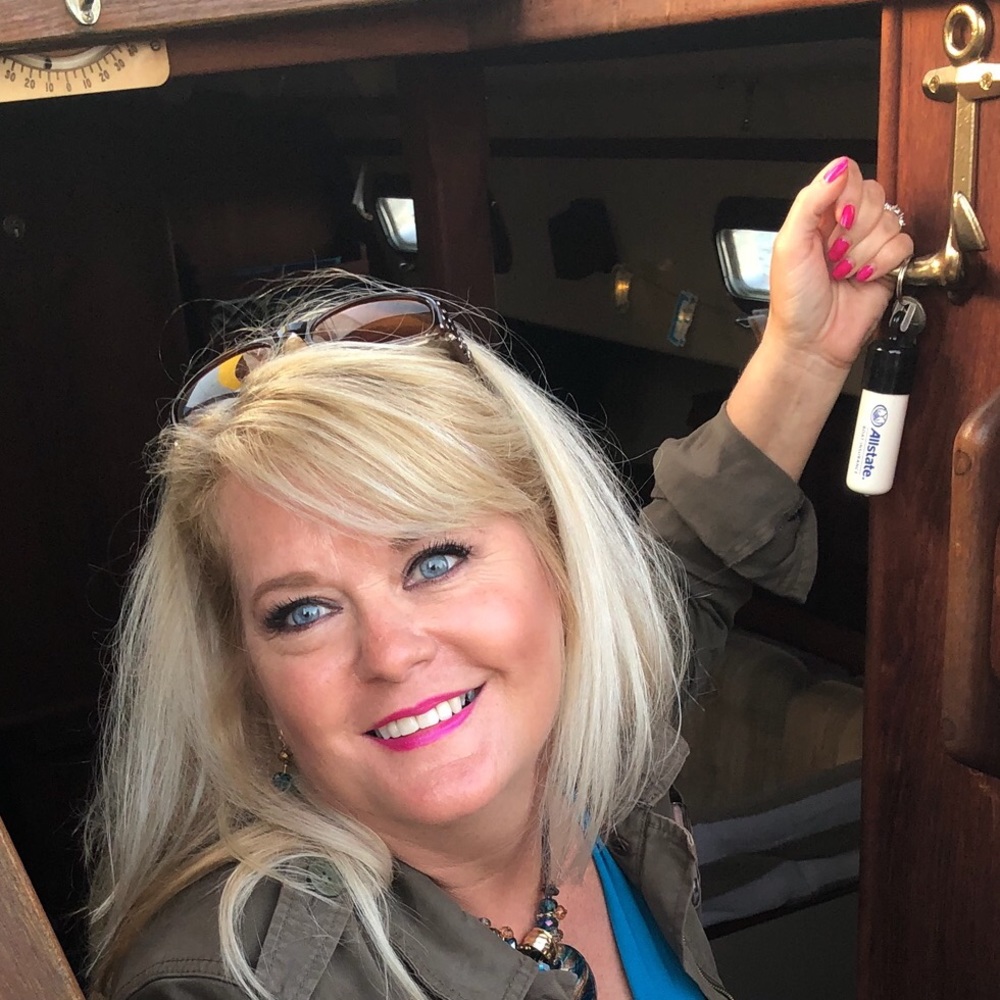 Meet your Posher, Cynthia